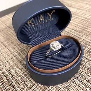 Engagement ring/cocktail ring
